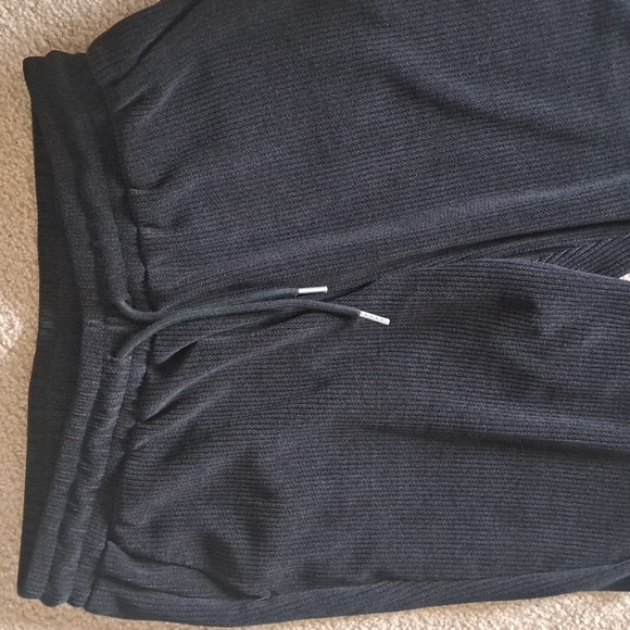 LARGE.    HALARA MIDRISE CORDUROY DRAWSTRING JOGGER - Picture 5 of 9